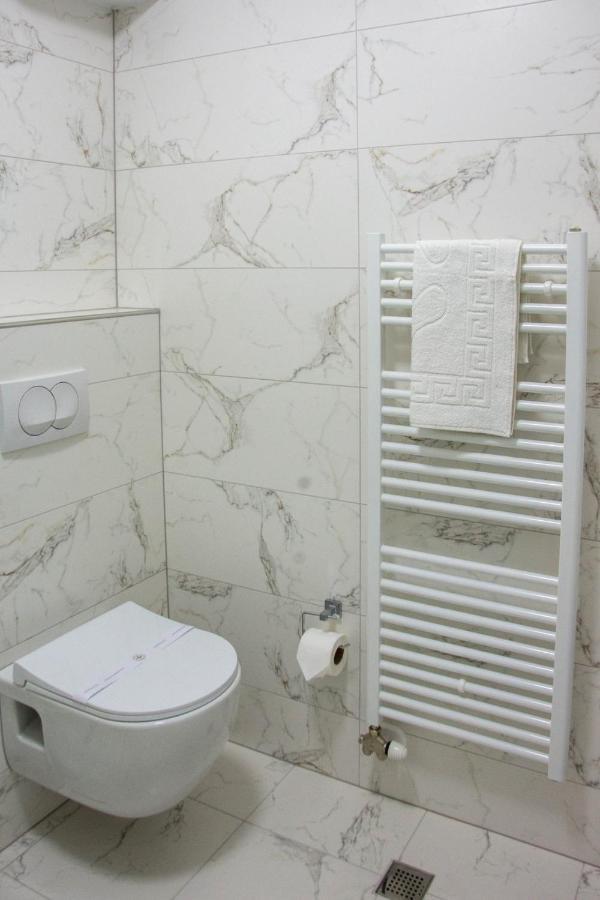Seasons Hotel Struga Esterno foto