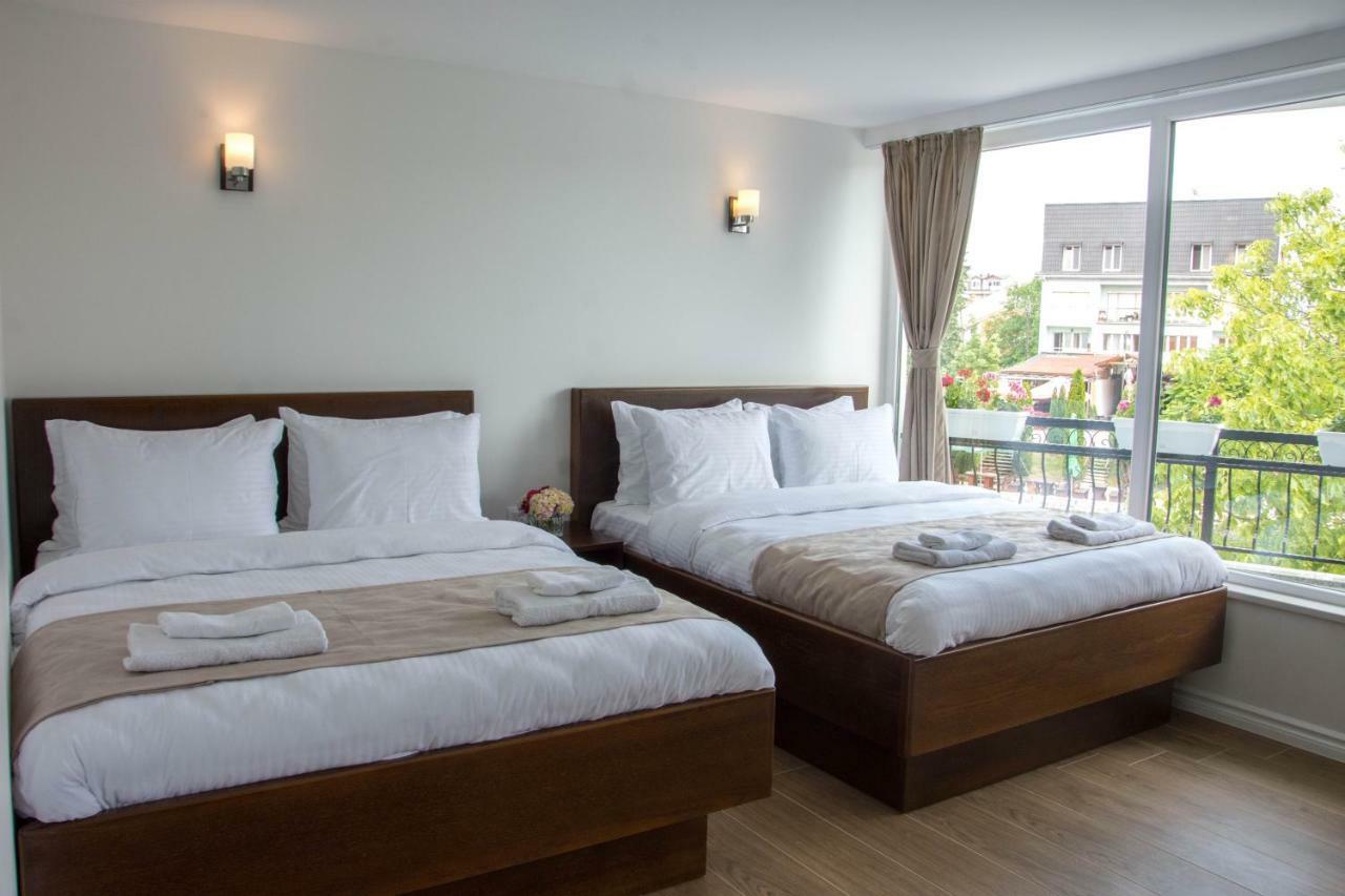 Seasons Hotel Struga Esterno foto