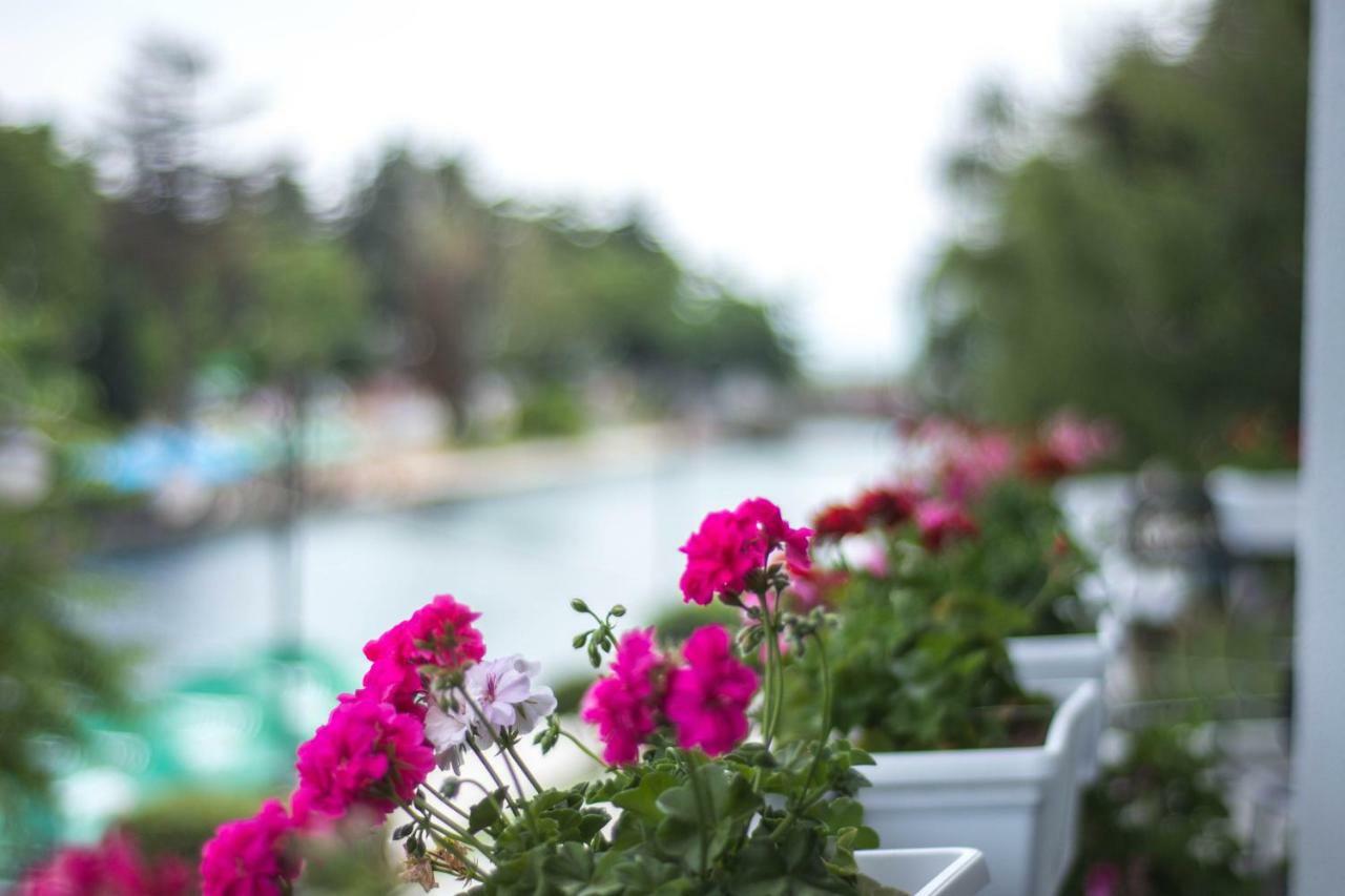 Seasons Hotel Struga Esterno foto