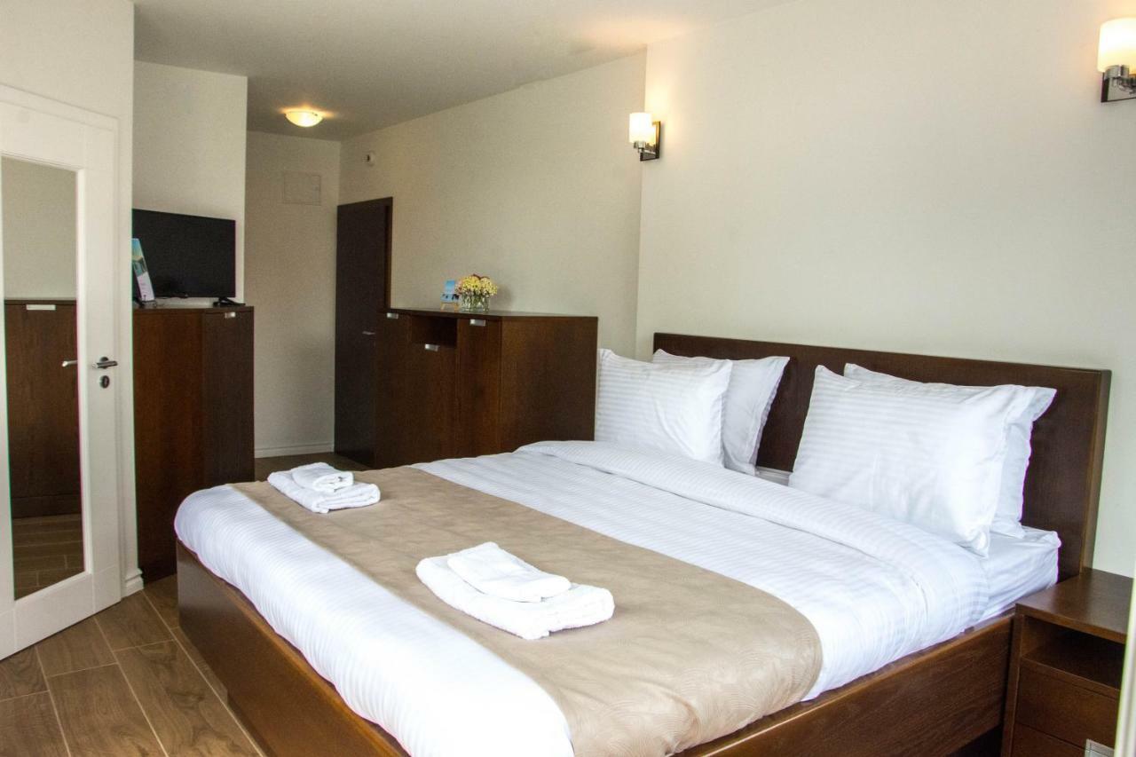 Seasons Hotel Struga Esterno foto