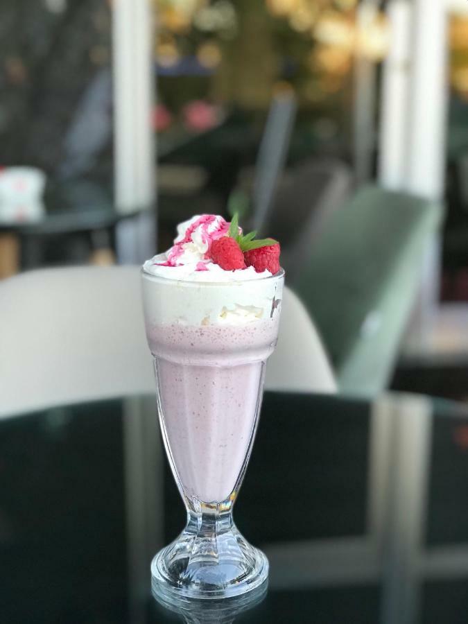 Seasons Hotel Struga Esterno foto