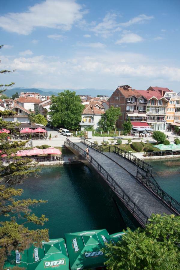 Seasons Hotel Struga Esterno foto